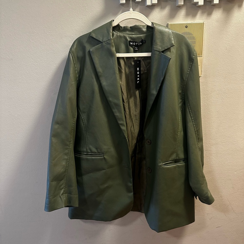 Motel Rocks Women's Green Faux Leather Blazer